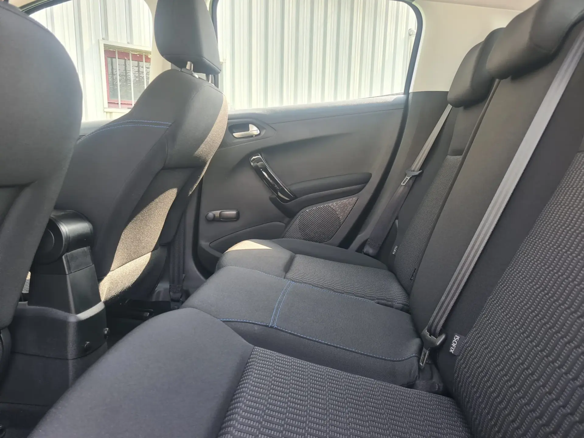 Peugeot 208 1.2 PureTech Signature 7