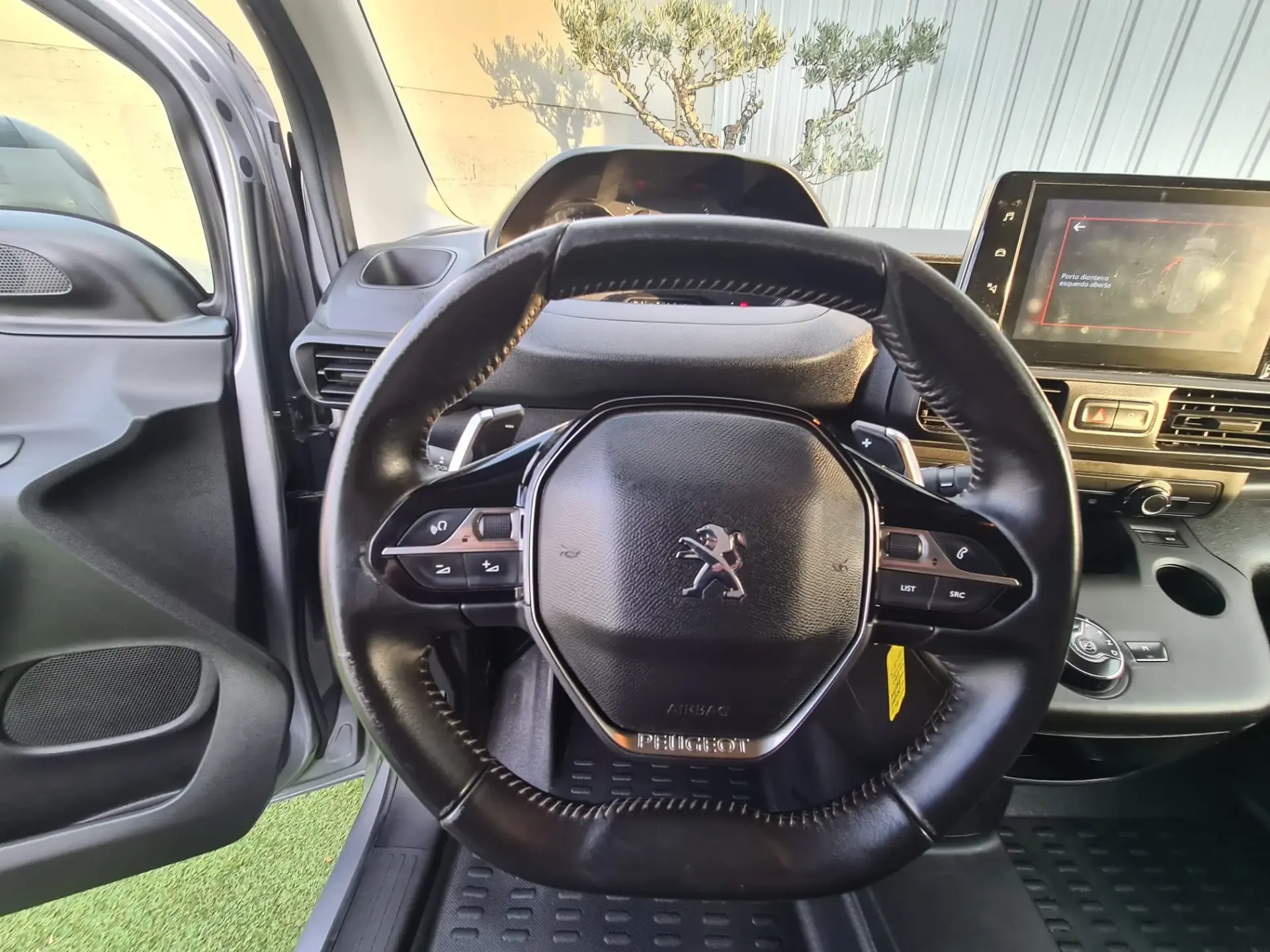 Peugeot Partner 1.5 BlueHDi Longa EAT8 11