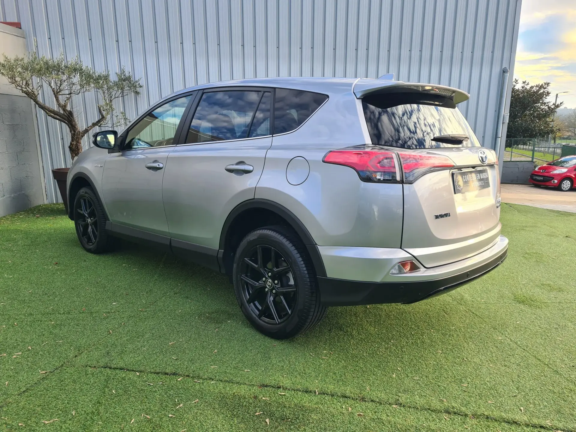 Toyota RAV4 2.5 Hybrid Pure Dark 4x2 3