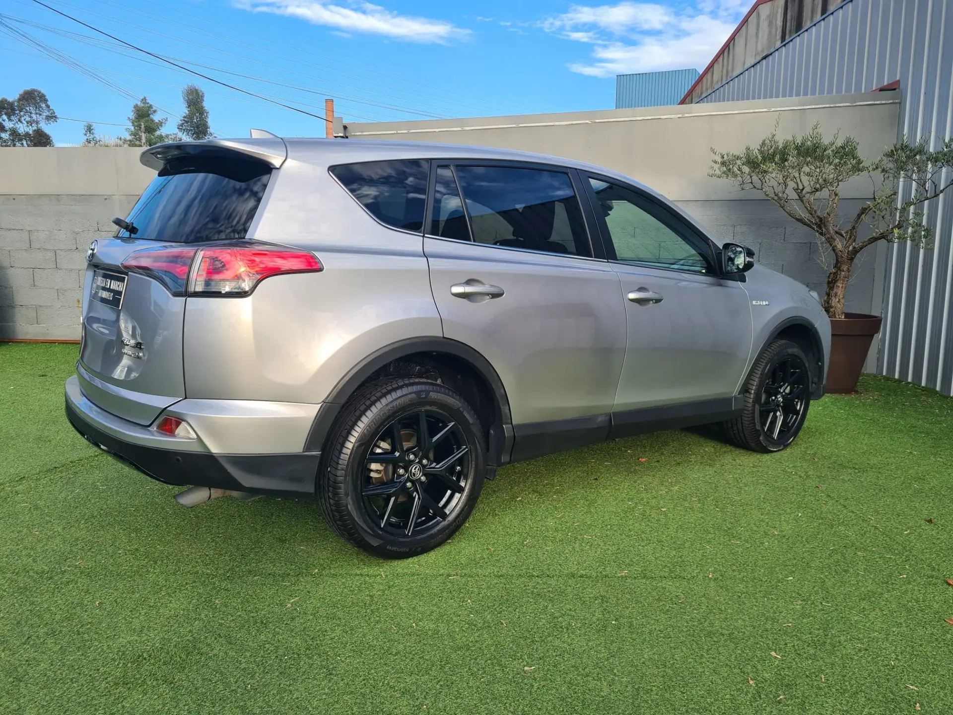 Toyota RAV4 2.5 Hybrid Pure Dark 4x2 4