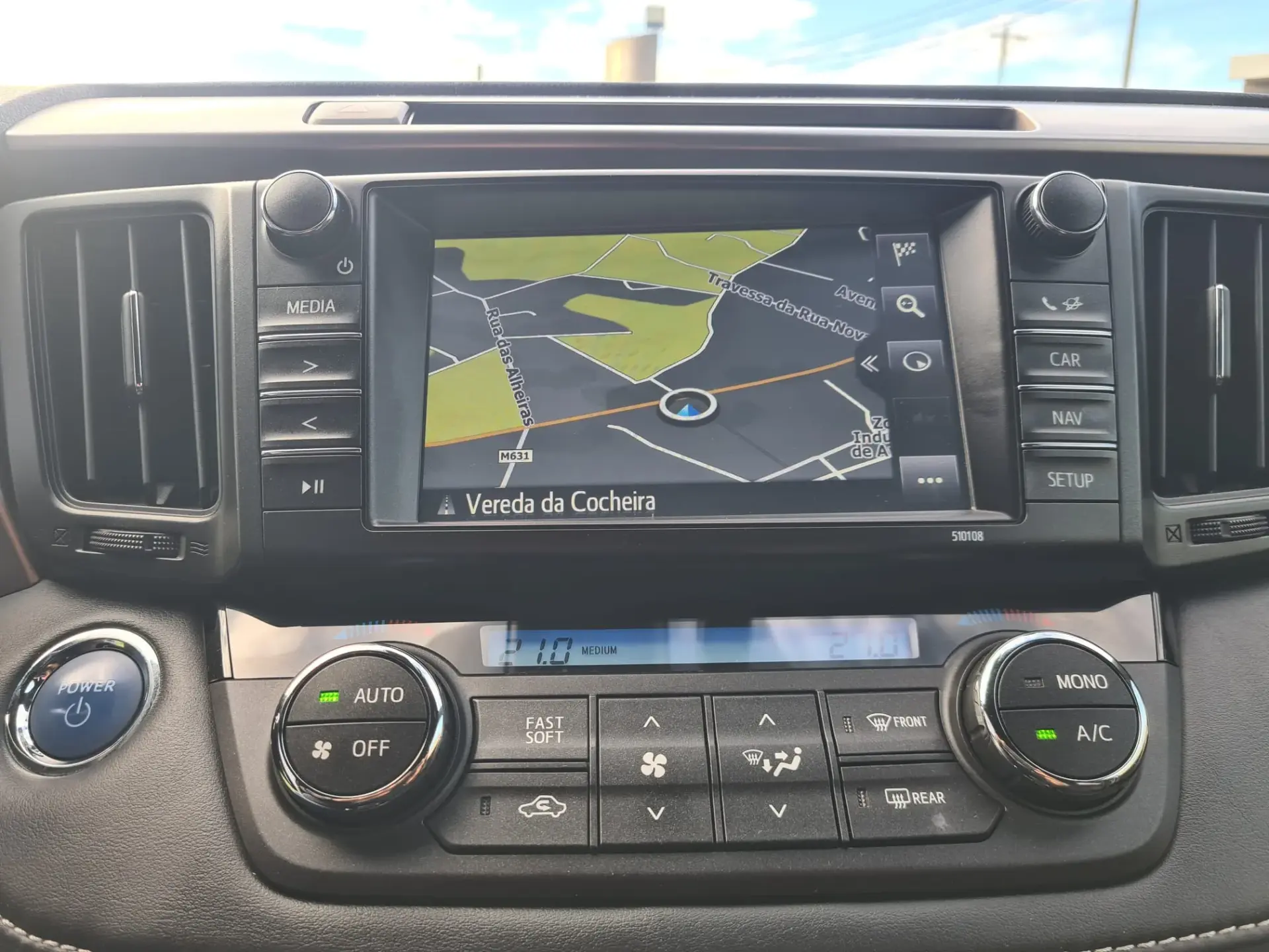 Toyota RAV4 2.5 Hybrid Pure Dark 4x2 8