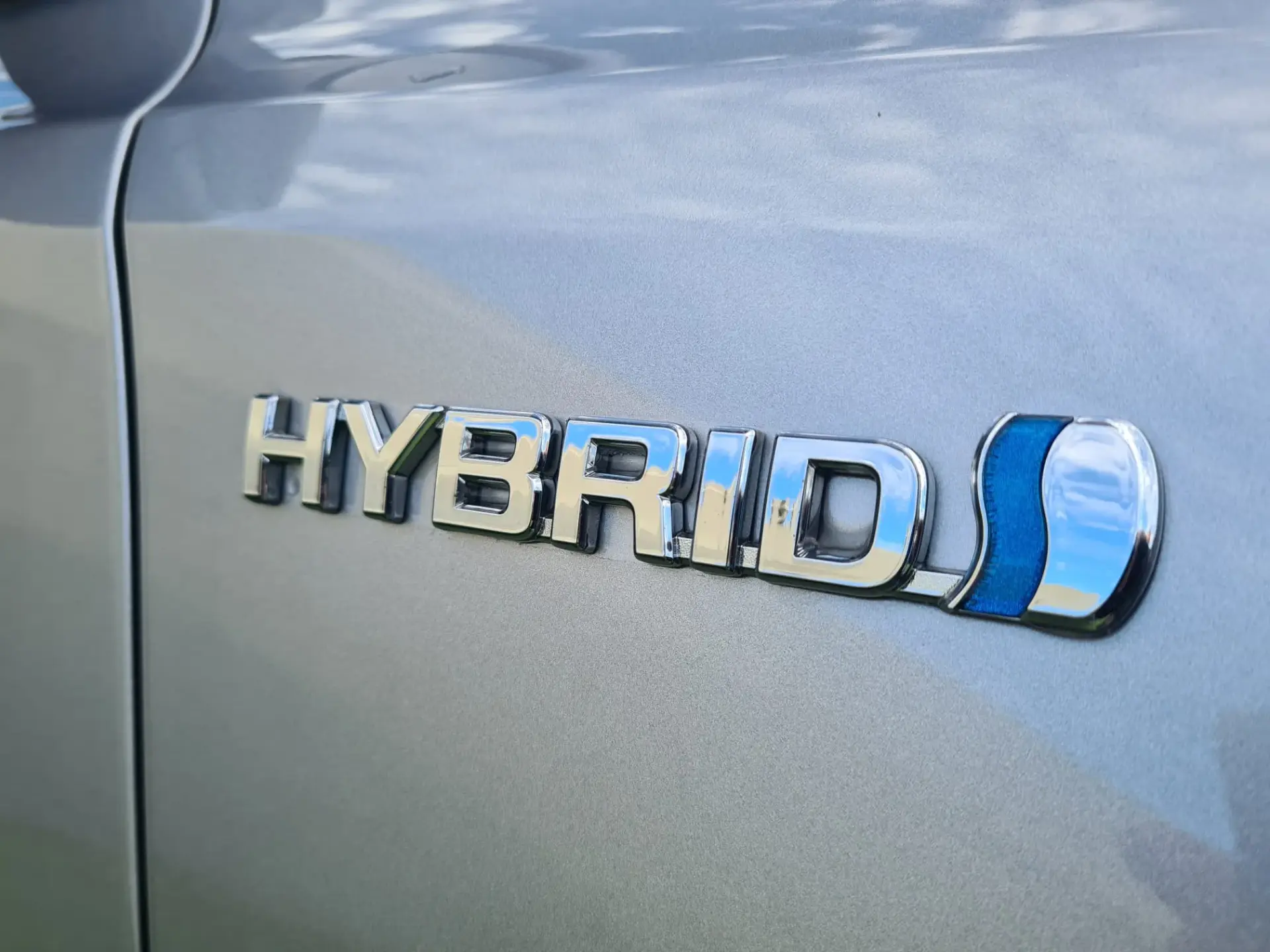 Toyota RAV4 2.5 Hybrid Pure Dark 4x2 16