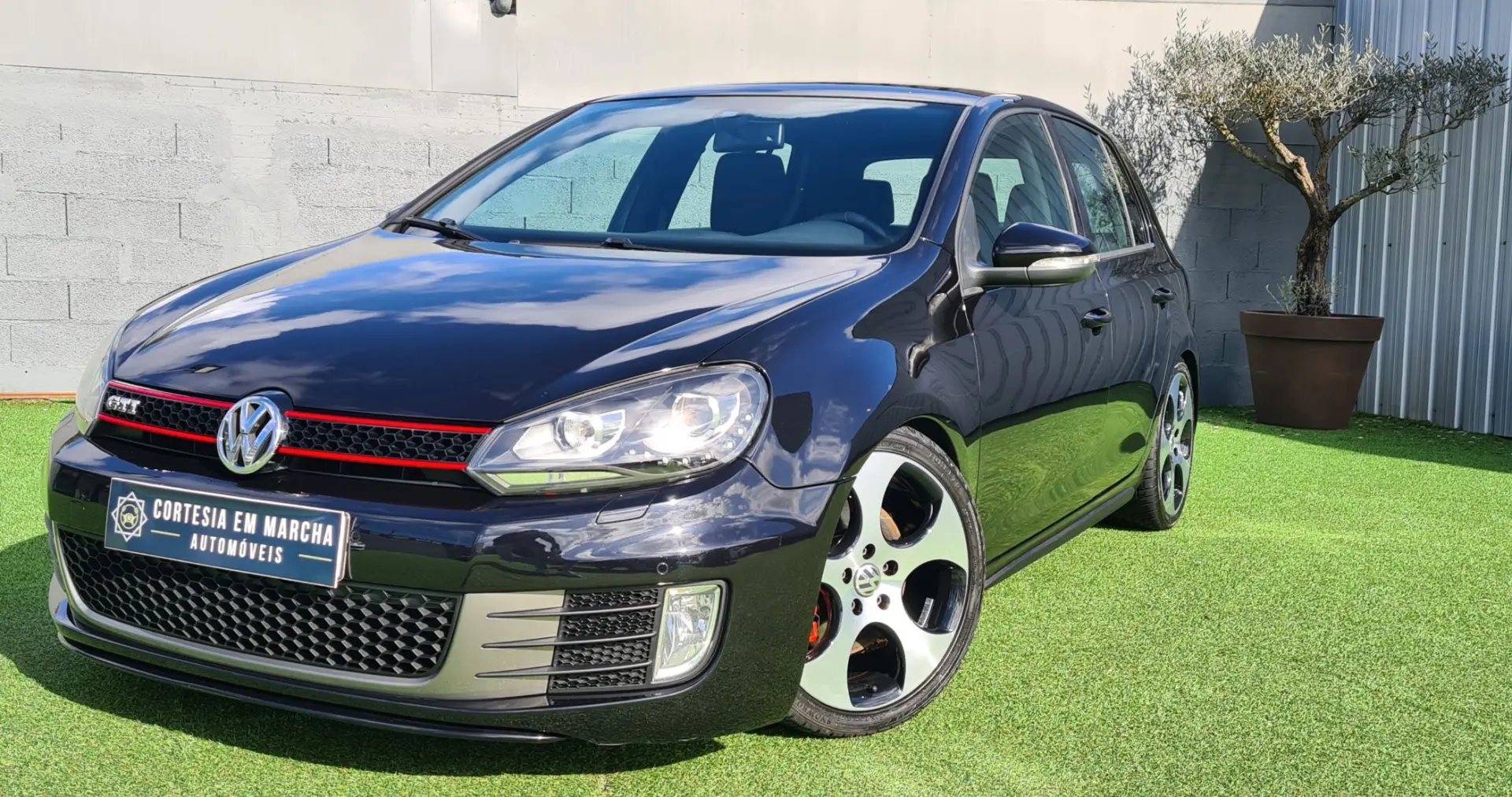 Volkswagen Golf 2.0 TSi GTI 1