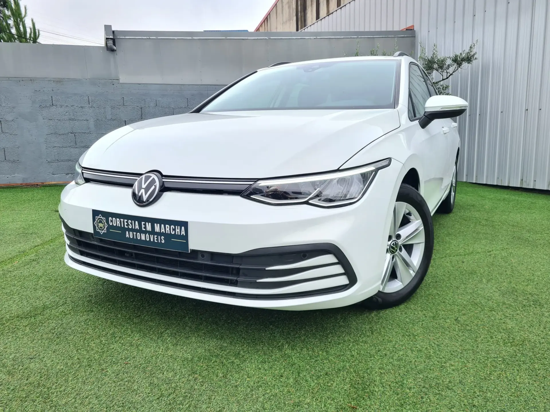 Volkswagen Golf 2.0 TDI Life DSG 1
