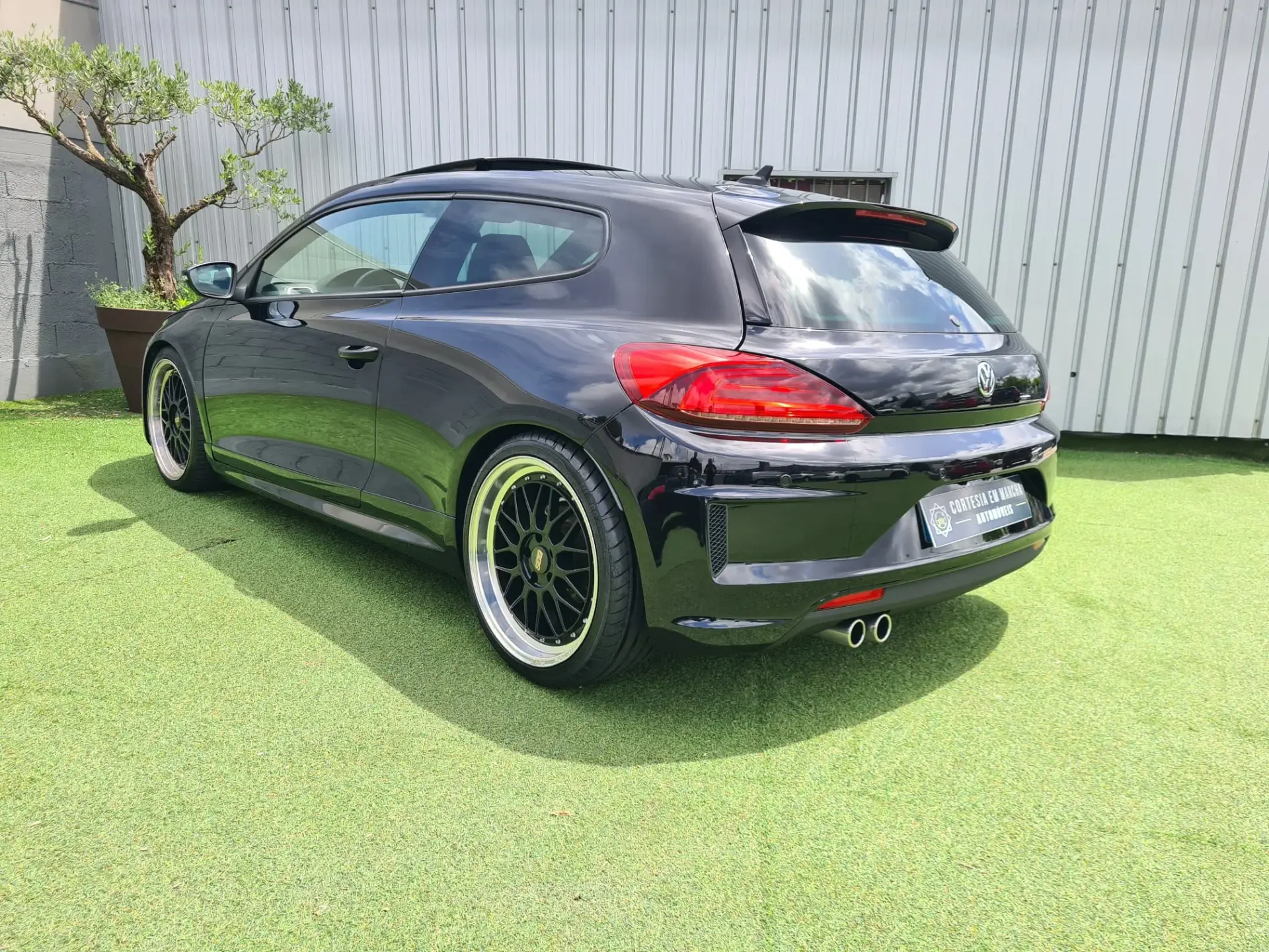 Volkswagen Scirocco 2.0 TDi R-Line 4