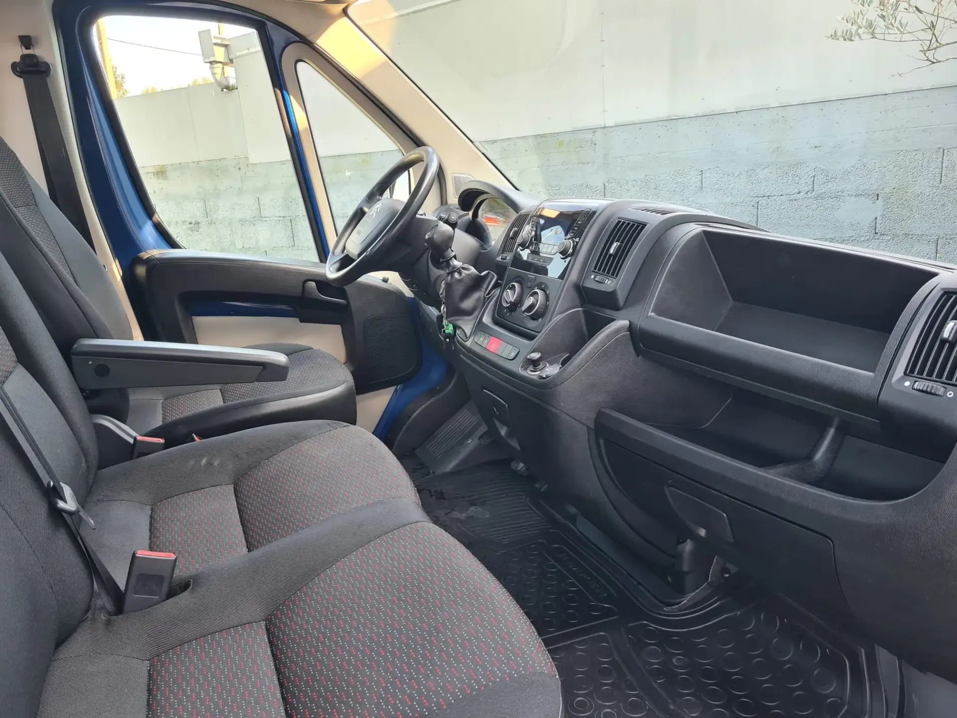 Citroen Jumper 2.2 BlueHDi 35 L3 Control 8