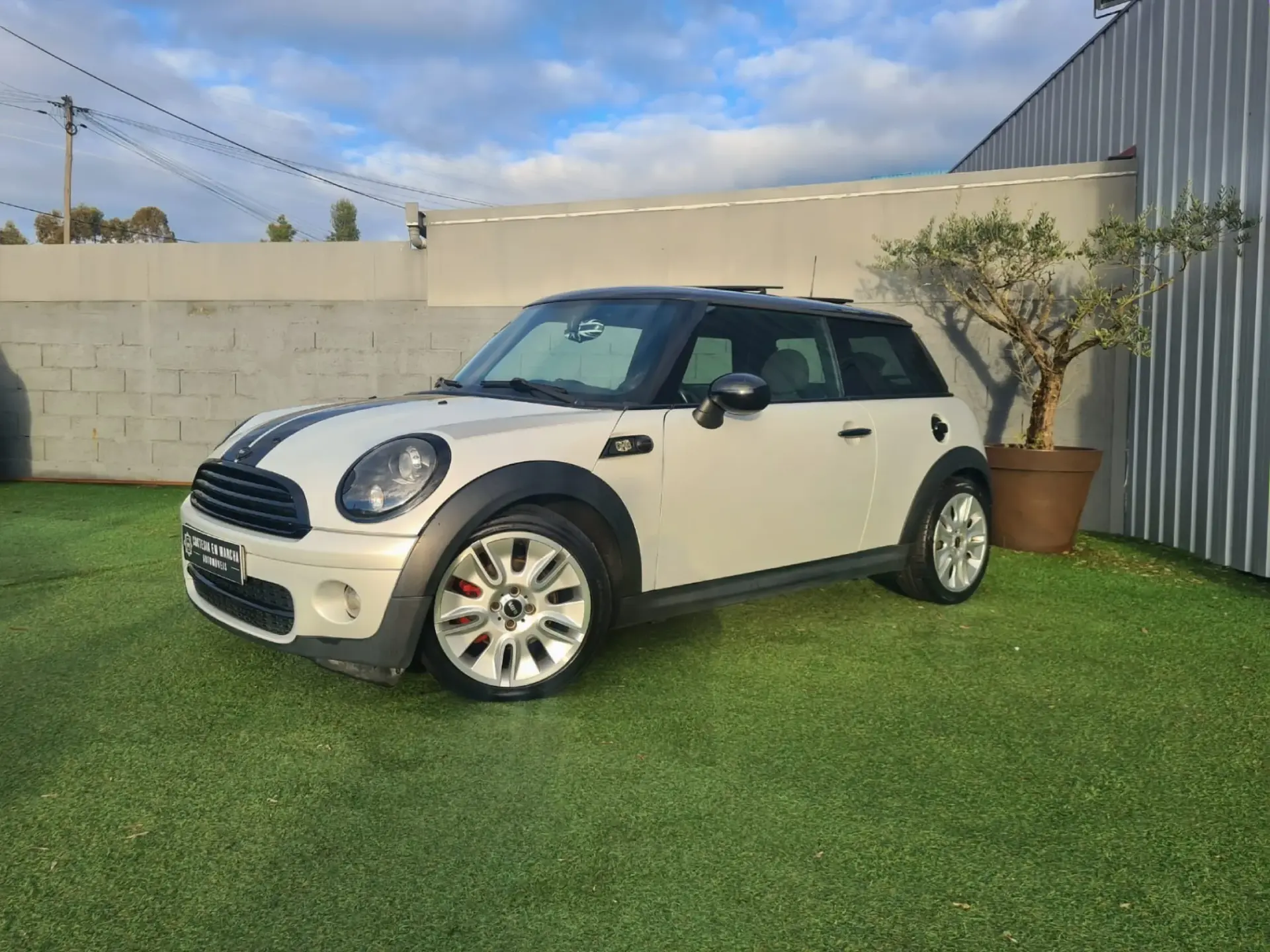 MINI 3 Portas Cooper 50 CAMDEN 1