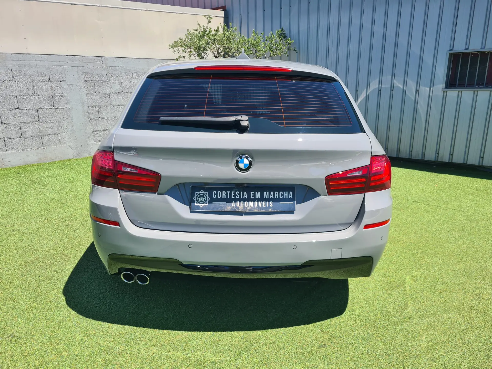 BMW 520 d Pack M Auto 16