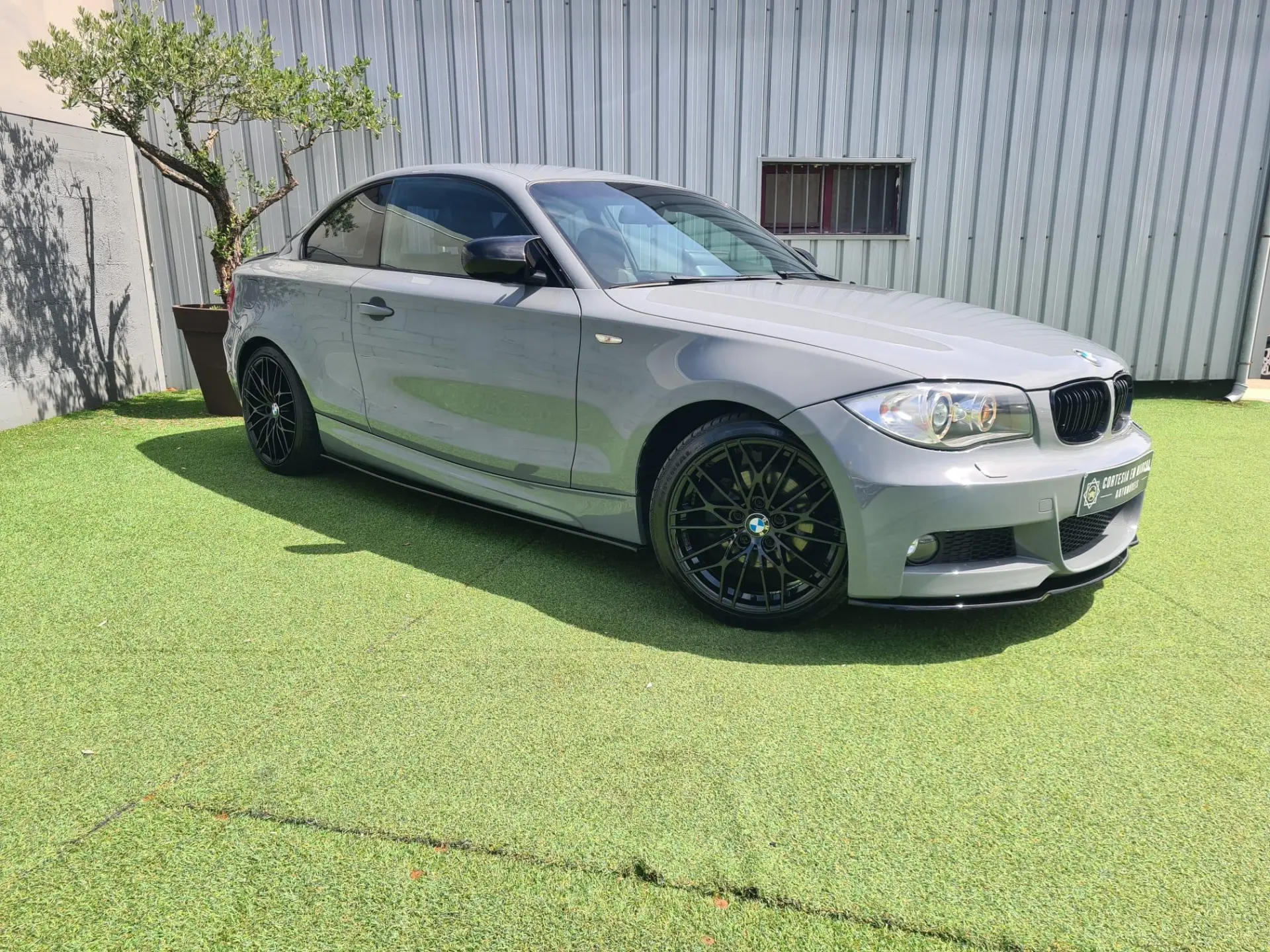 BMW 120 d Limited Edition Lifestyle c/ M Sport Pack 2