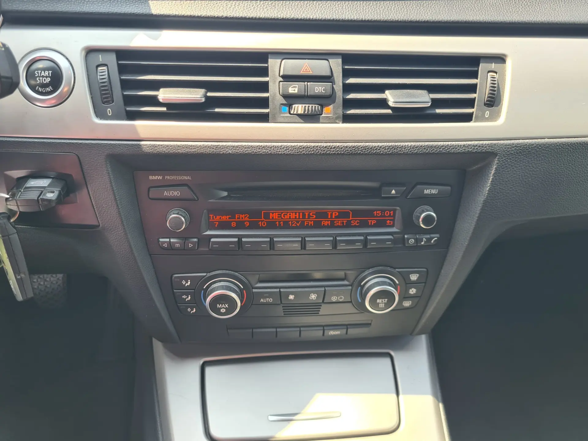 BMW 318 d Pack M 9