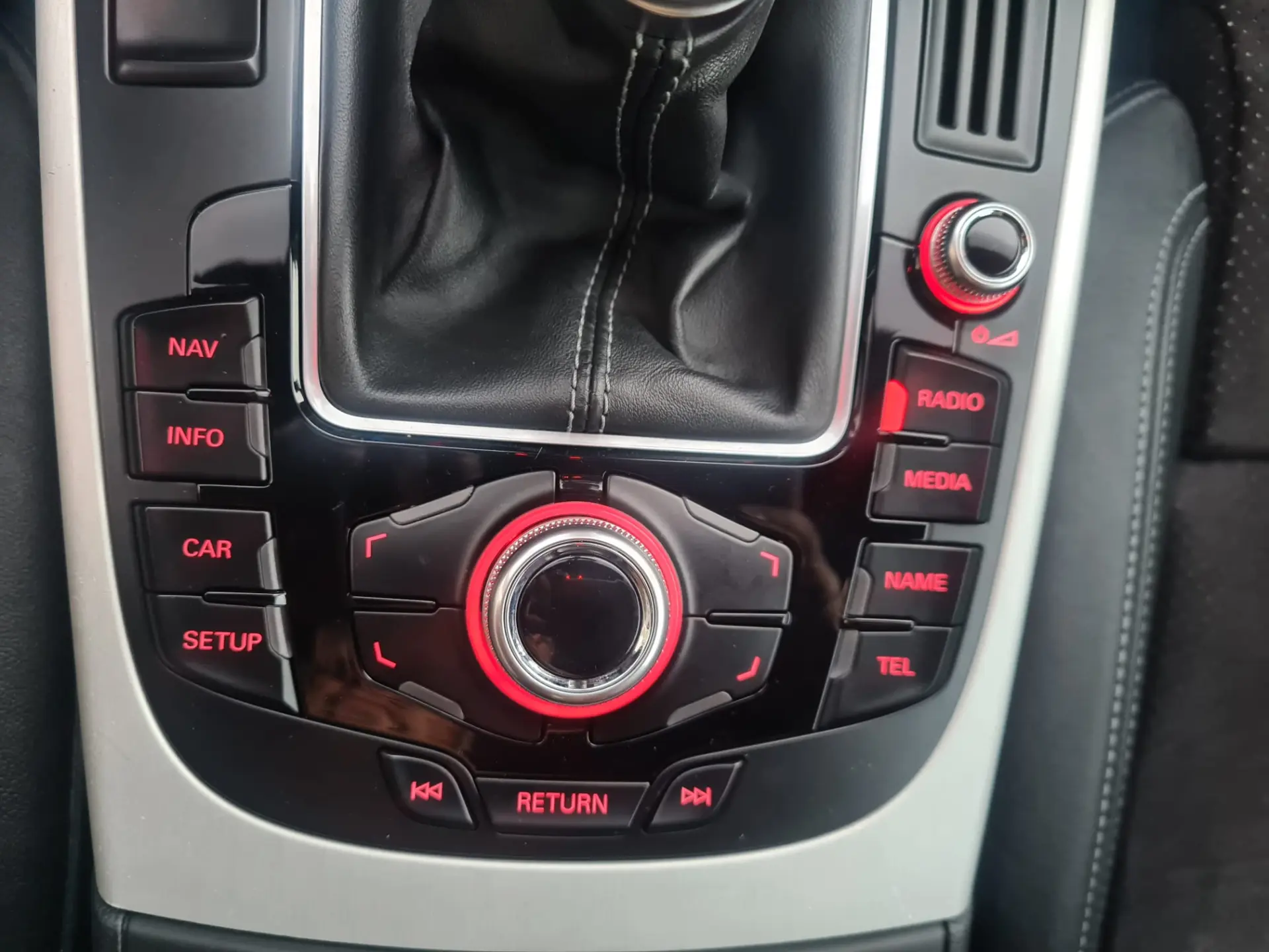 Audi A5 2.0 TDI S-line 8
