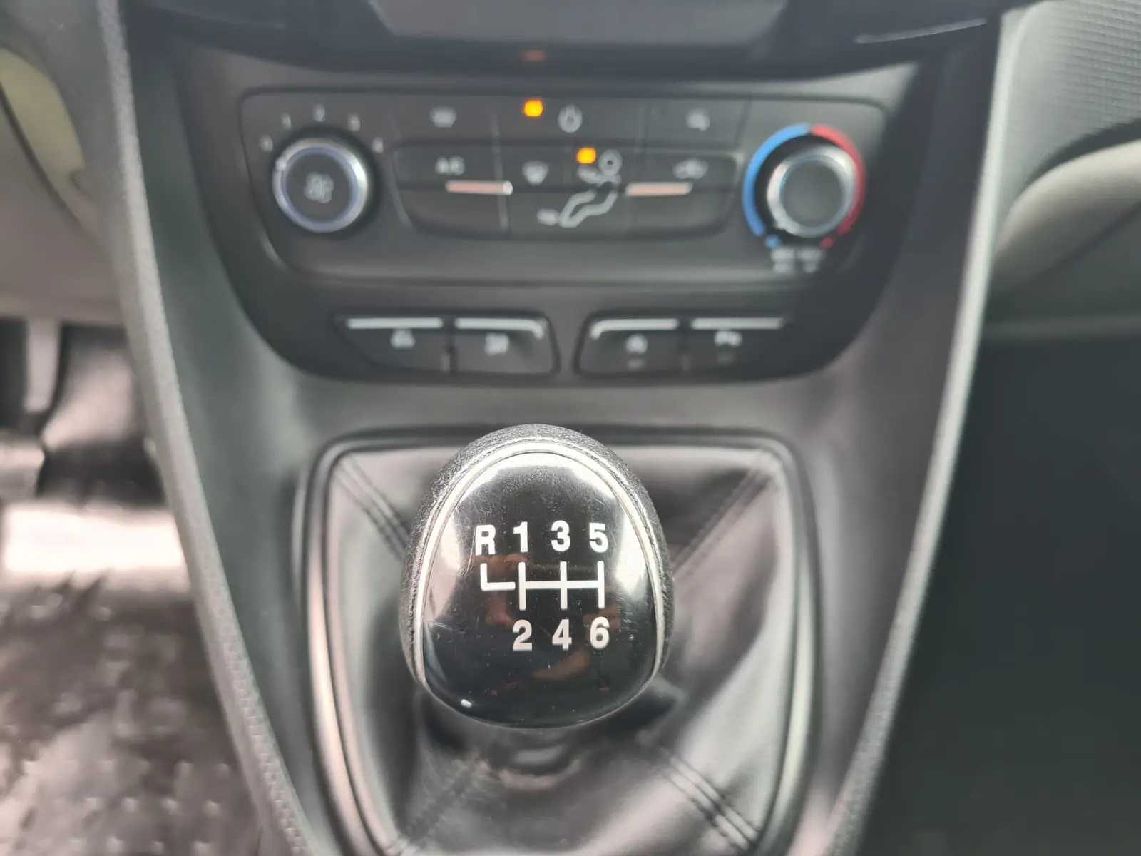 Ford Transit Connect 7
