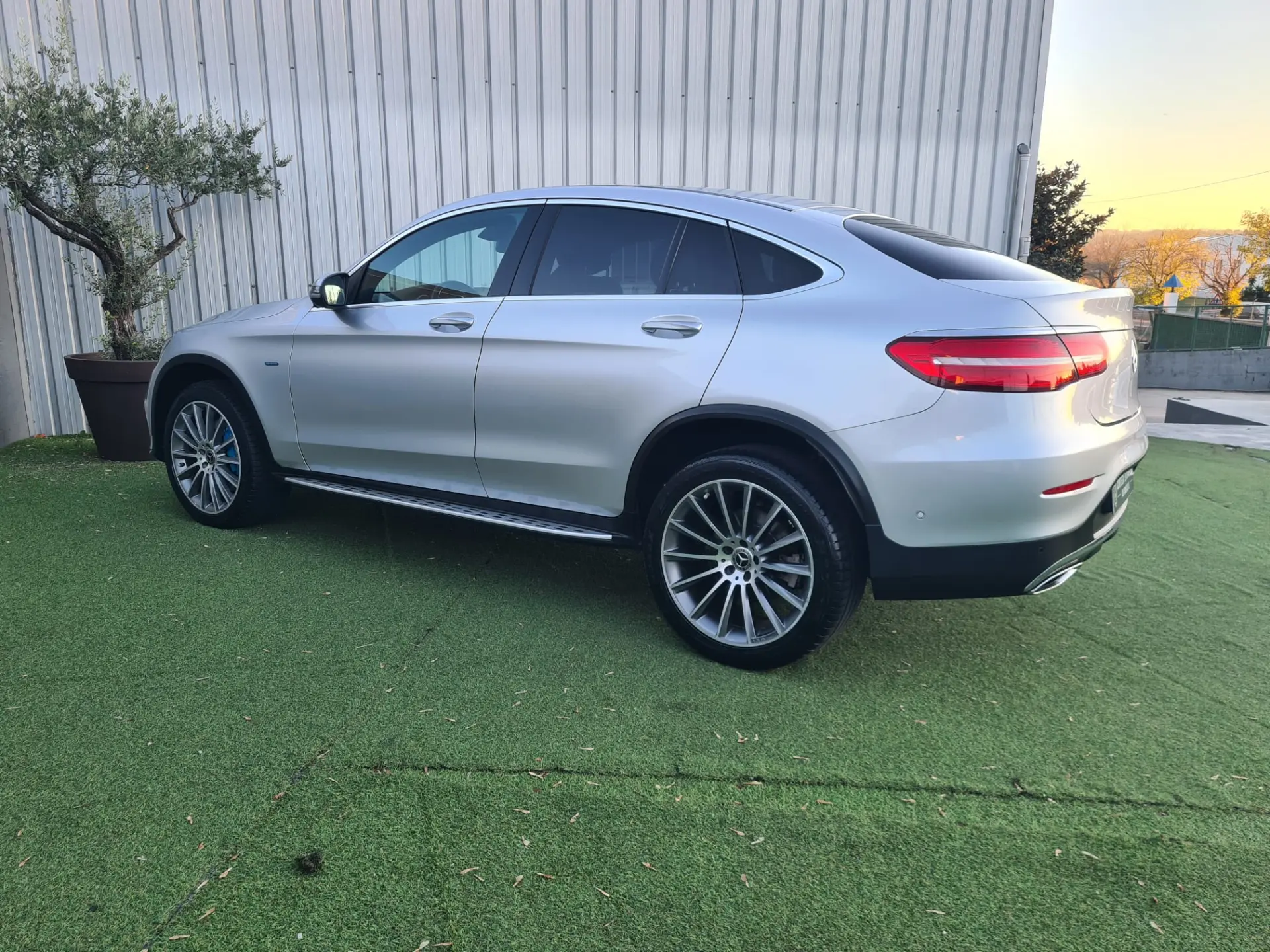 Mercedes-Benz GLC 350 e Coupé AMG Line 4-Matic 3
