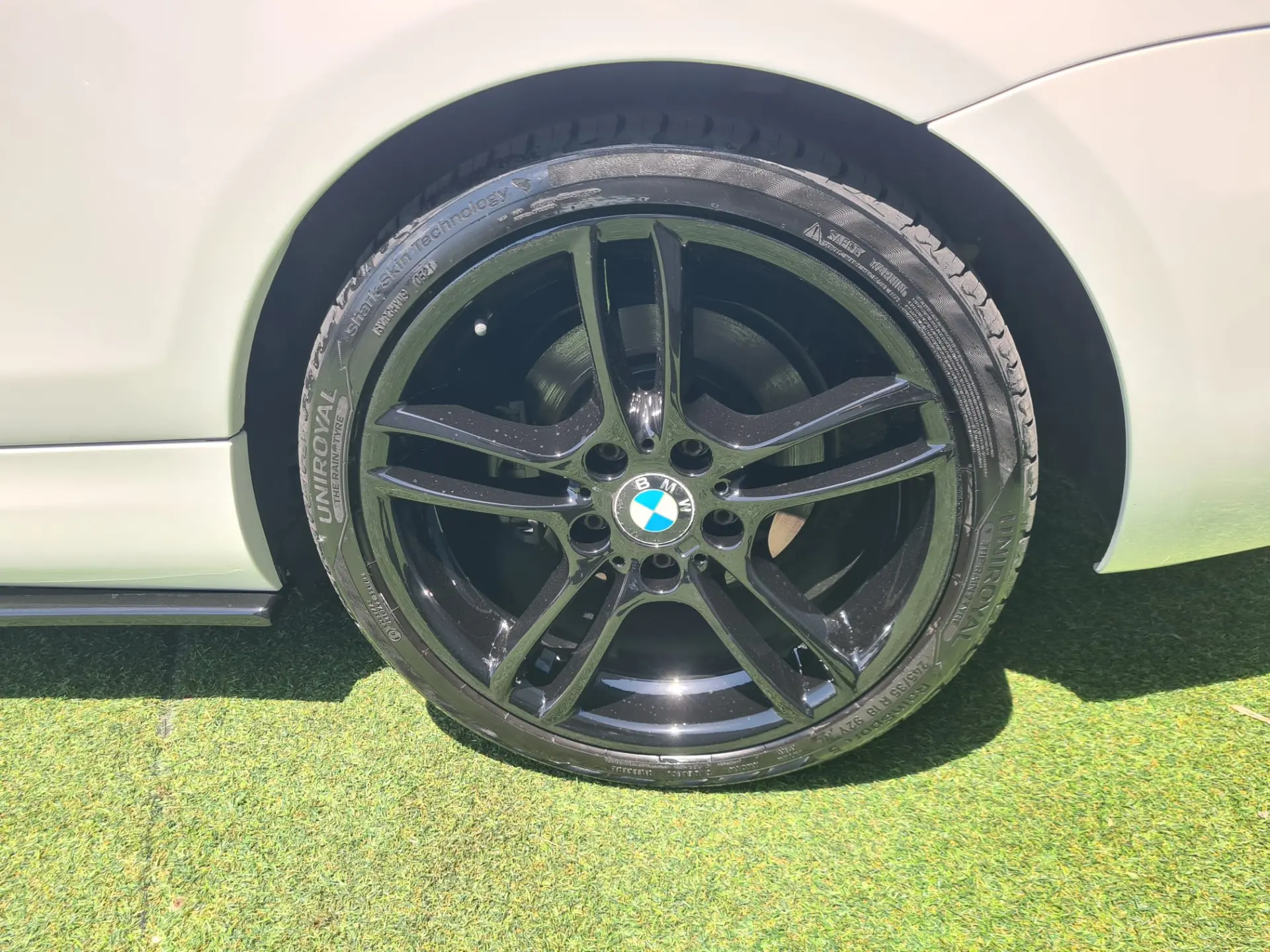 BMW 118 d Limited Edition Lifestyle c/ M Sport Pack 9