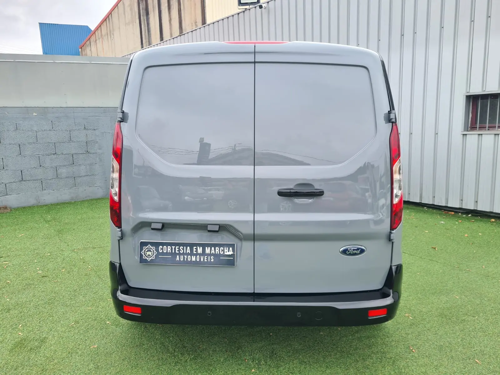 Ford Transit Connect 15