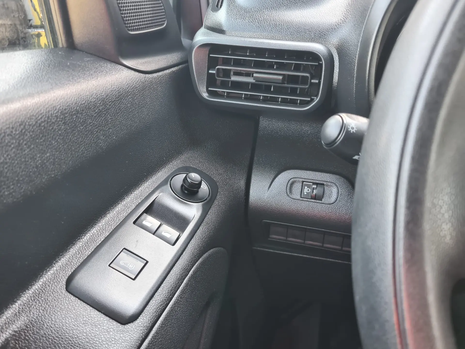 Citroen Berlingo 1.5 BlueHDi M Feel 9