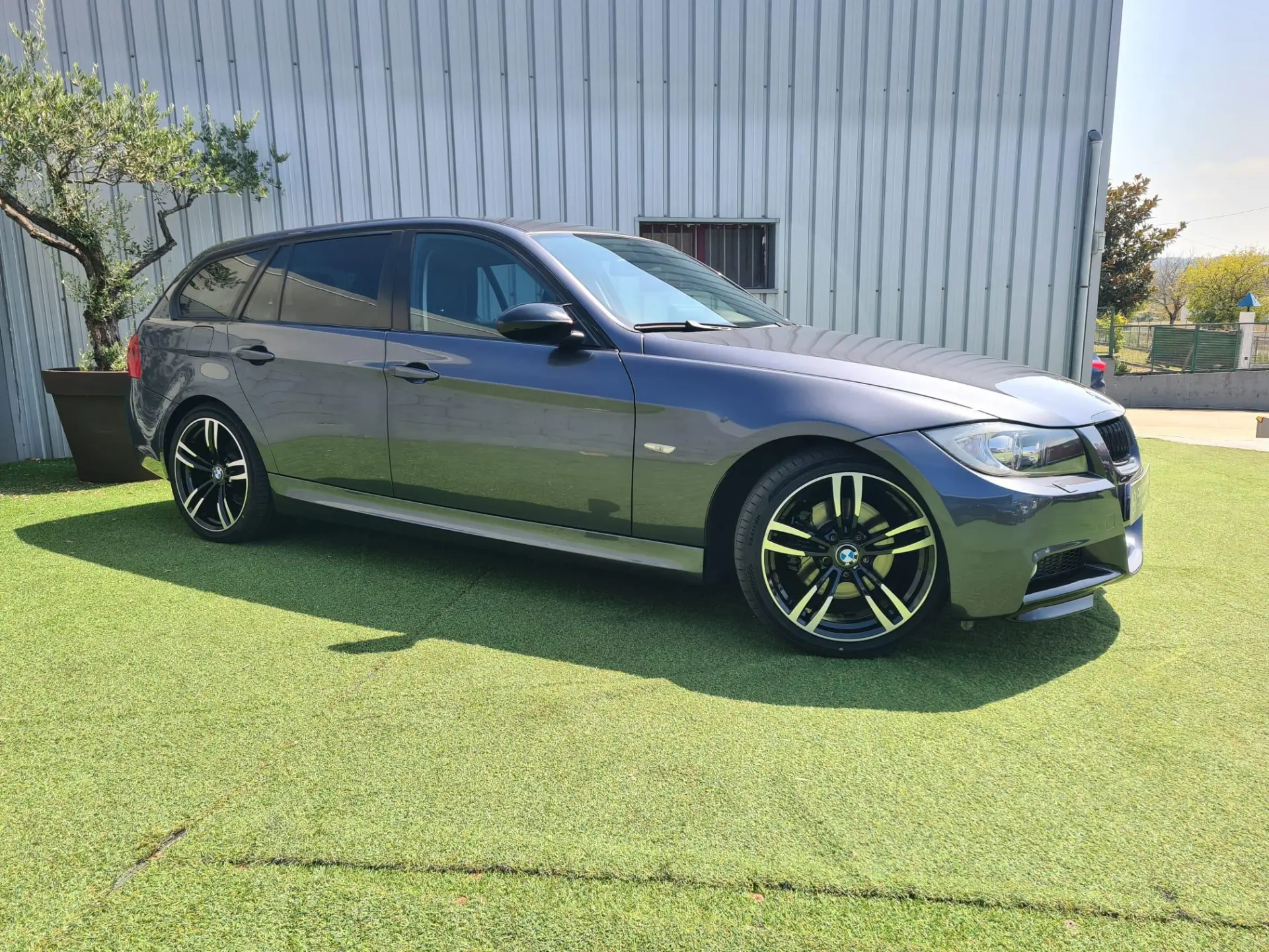 BMW 318 d Pack M 2