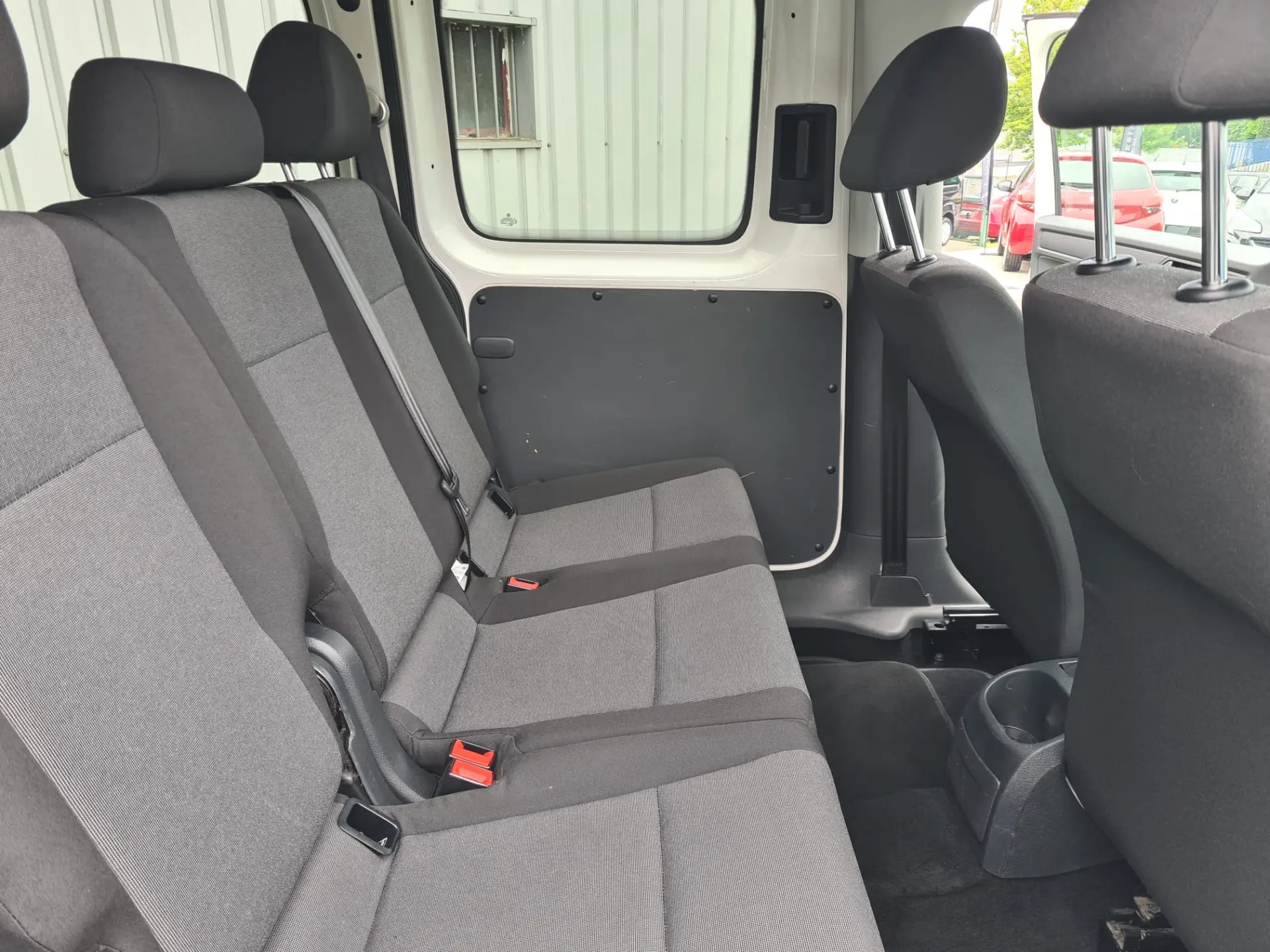 Volkswagen Caddy Maxi 2.0 TDI 9