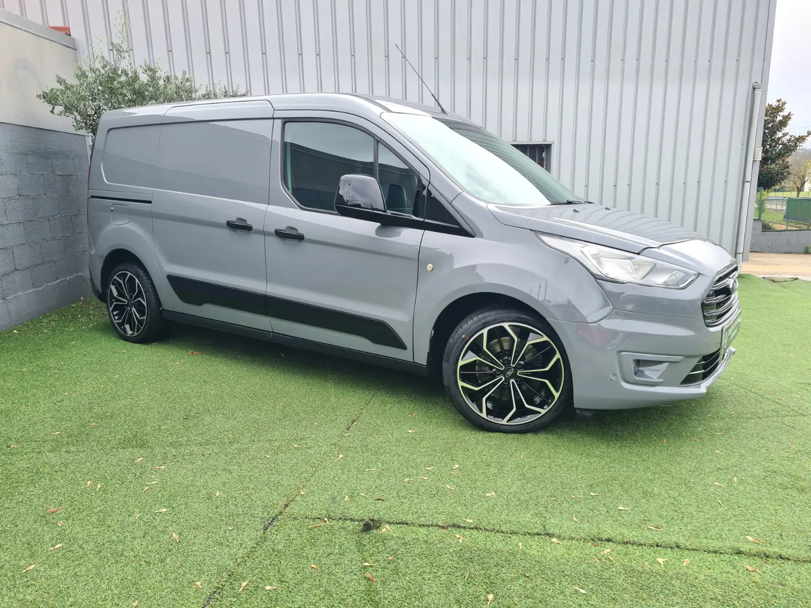 Ford Transit Connect 2