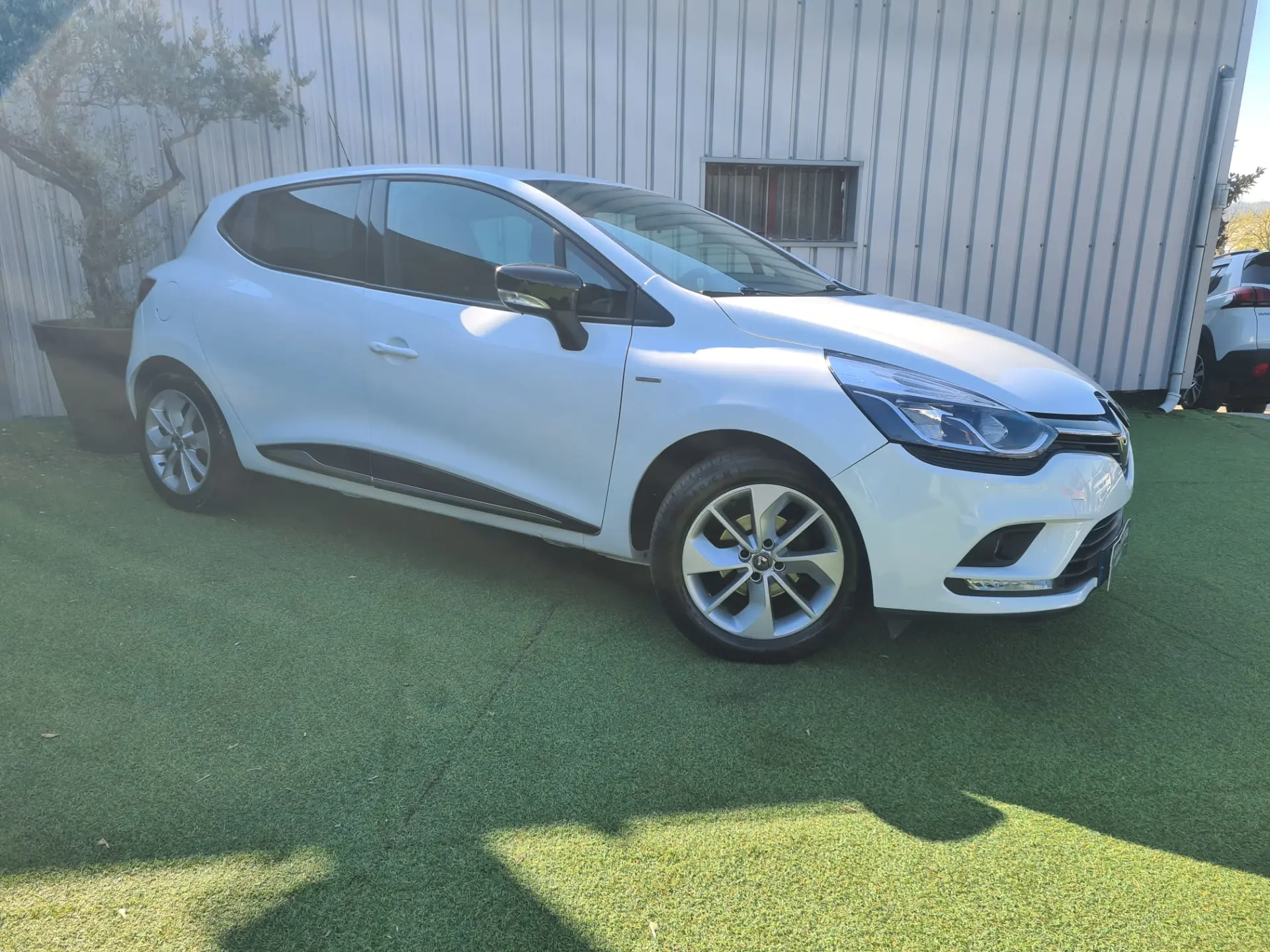 Renault Clio 0.9 TCE Limited 2
