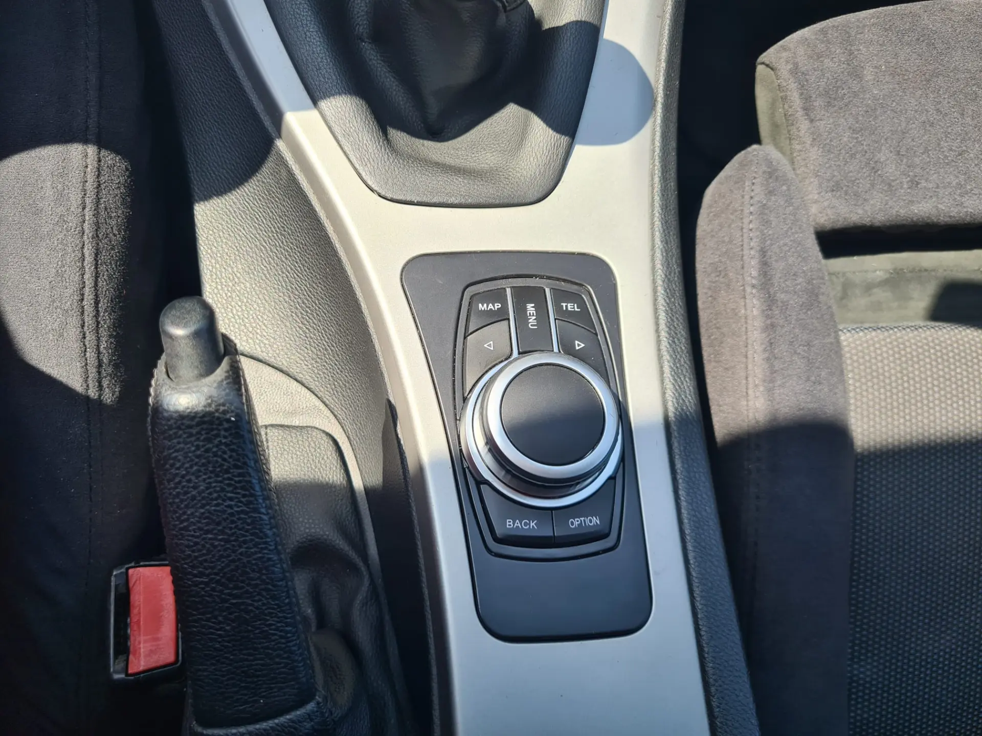 BMW 318 d Pack M 7