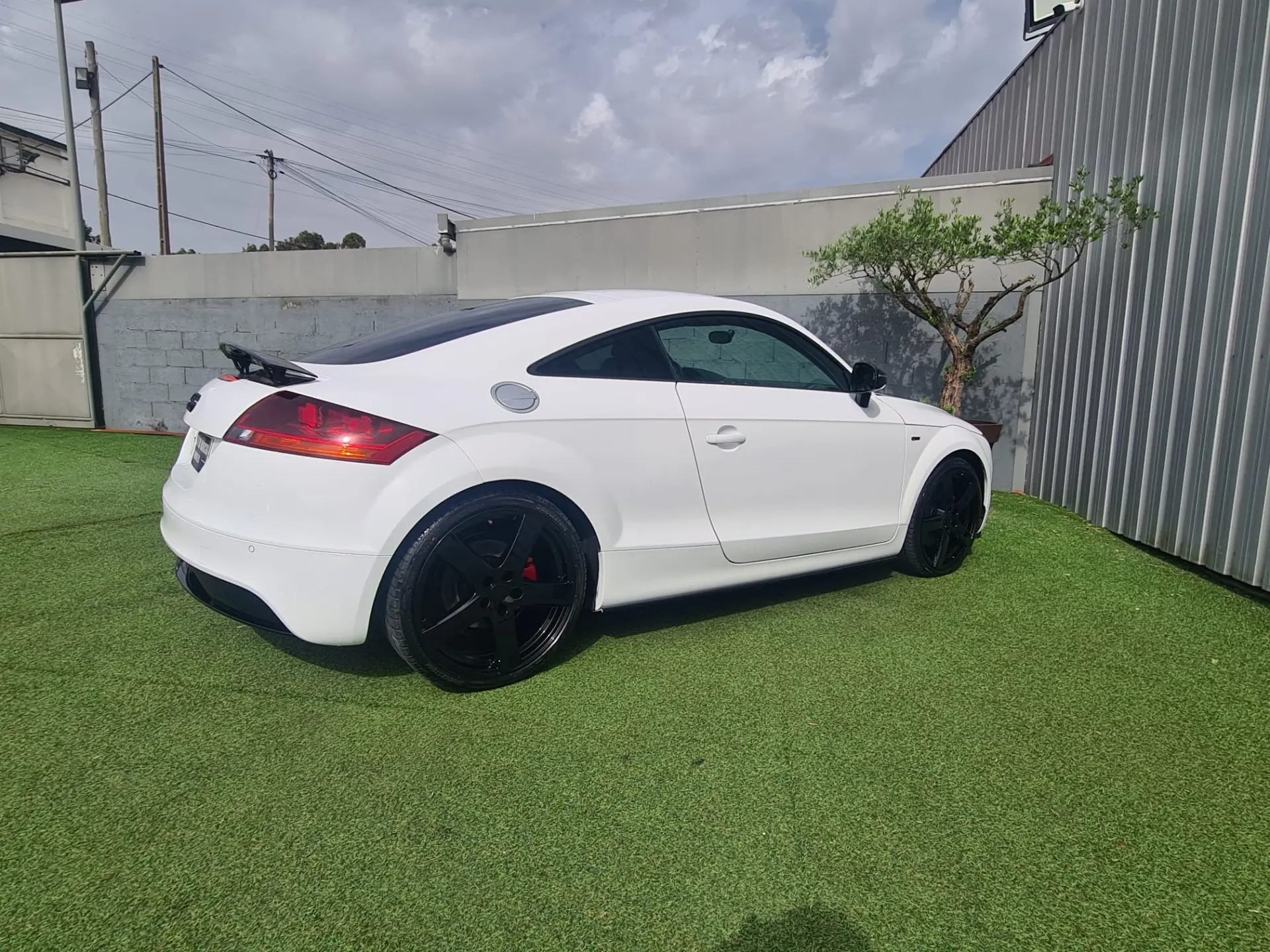 Audi TT Coupé 2.0 TDI quattro S-line 4