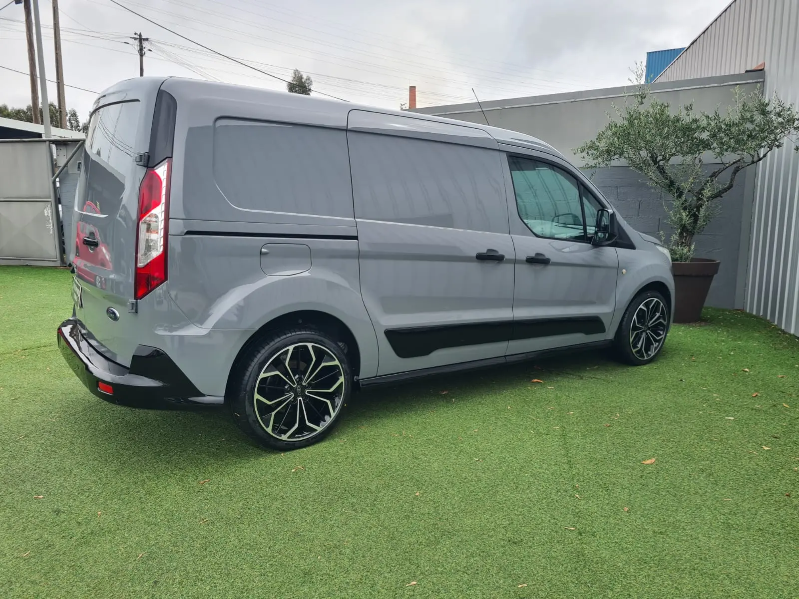 Ford Transit Connect 3