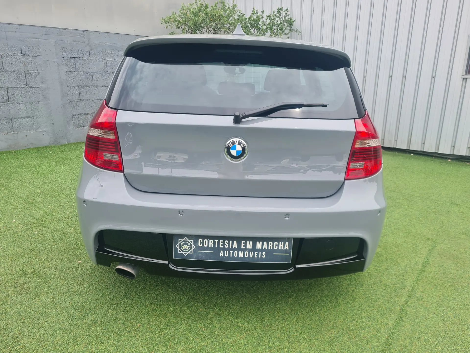 BMW 118 d Pack M 14