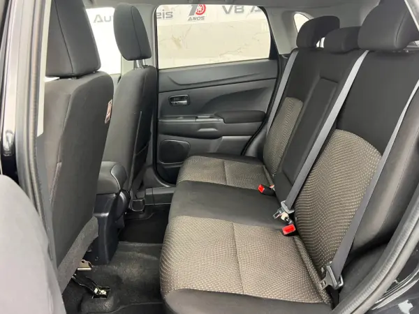 Mitsubishi ASX 1.6 MIVEC Intense Connect Edition 9