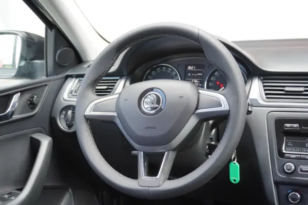 Skoda Rapid Spaceback 1.6 TDi Elegance 9