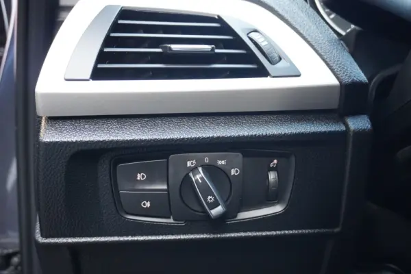 BMW 116 i Aut. Sport Line 13