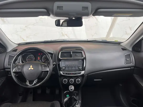 Mitsubishi ASX 1.6 MIVEC Intense Connect Edition 6