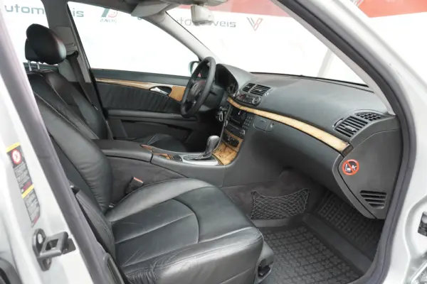 Mercedes-Benz E 220 CDI Avantgarde Aut. 17