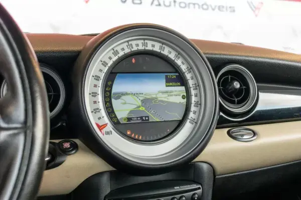 MINI 3 Portas One D 9