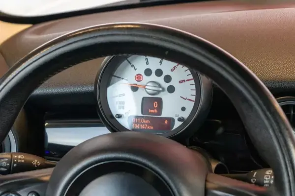 MINI 3 Portas One D 14