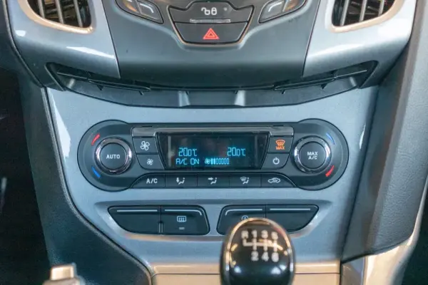 Ford Focus 1.0 EcoBoost S&S SYNC Edition 12