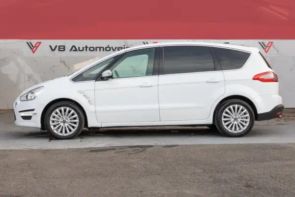 Ford S-Max 2.0 TDCi Titanium 7L 139g 2