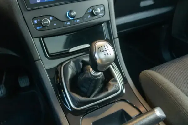 Ford S-Max 2.0 TDCi Titanium 7L 139g 11