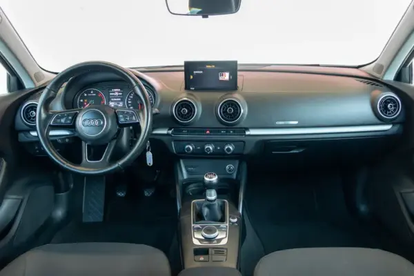 Audi A3 Sportback 1.6 TDI S-line 4