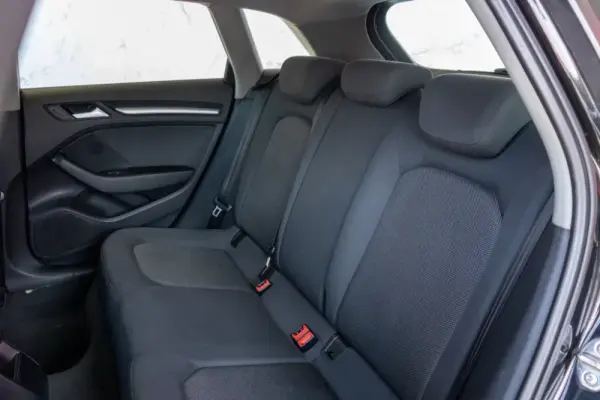 Audi A3 Sportback 1.6 TDI S-line 17