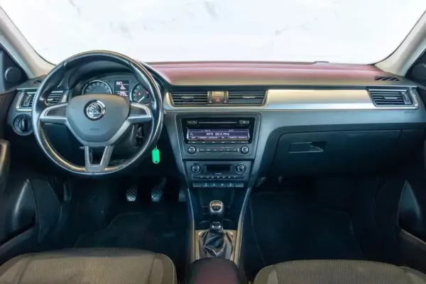 Skoda Rapid Spaceback 4