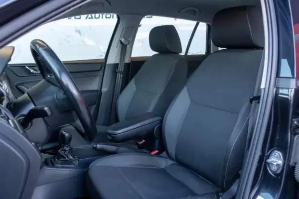 Skoda Rapid Spaceback 5