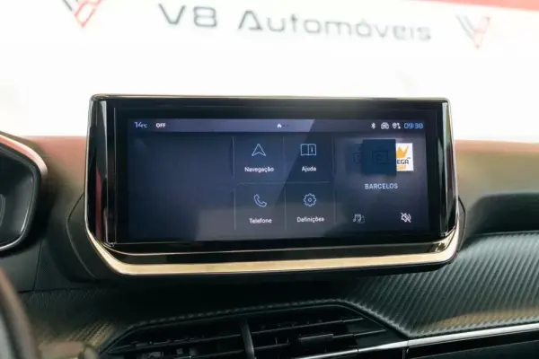 Peugeot 2008 1.2 PureTech Allure Pack EAT8 10