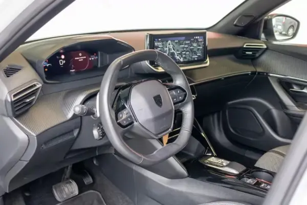 Peugeot 2008 1.2 PureTech Allure Pack EAT8 20