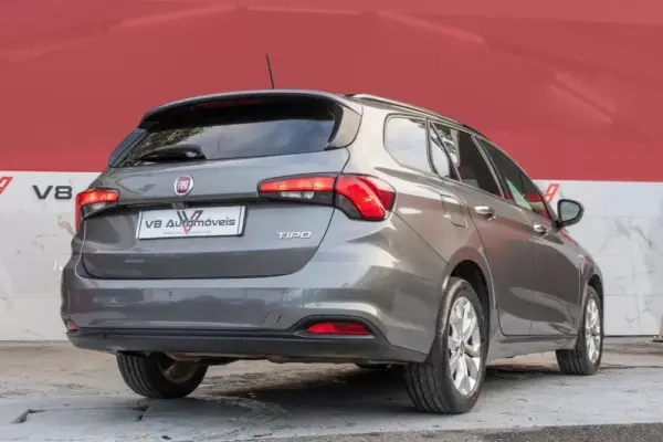 Fiat Tipo Station Wagon 1.3 M-Jet Lounge Tech 8
