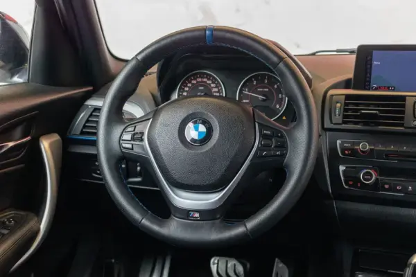 BMW 118 dA Pack M 10