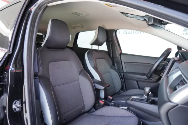 Renault Captur BLUE dCi 115 EDC INTENS 24