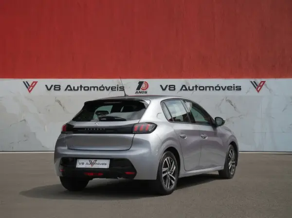 Peugeot 208 1.2 PureTech Allure 4