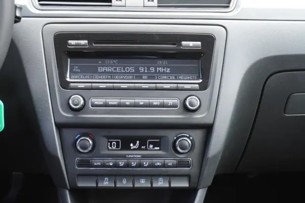 Skoda Rapid Spaceback 1.6 TDi Elegance 10