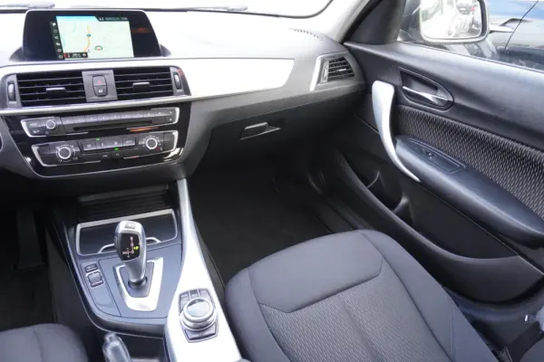 BMW 116 d Line Urban Auto 11